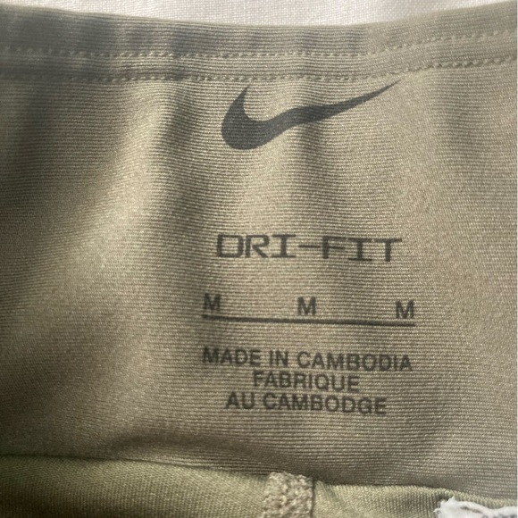 Nike Bliss Luxe Training Athletic Skort Size Medium Khaki Green - Picture 8 of 9